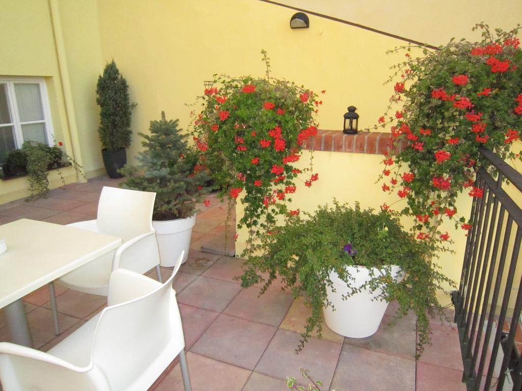Domus Henrici Hotel Prague Ngoại thất bức ảnh