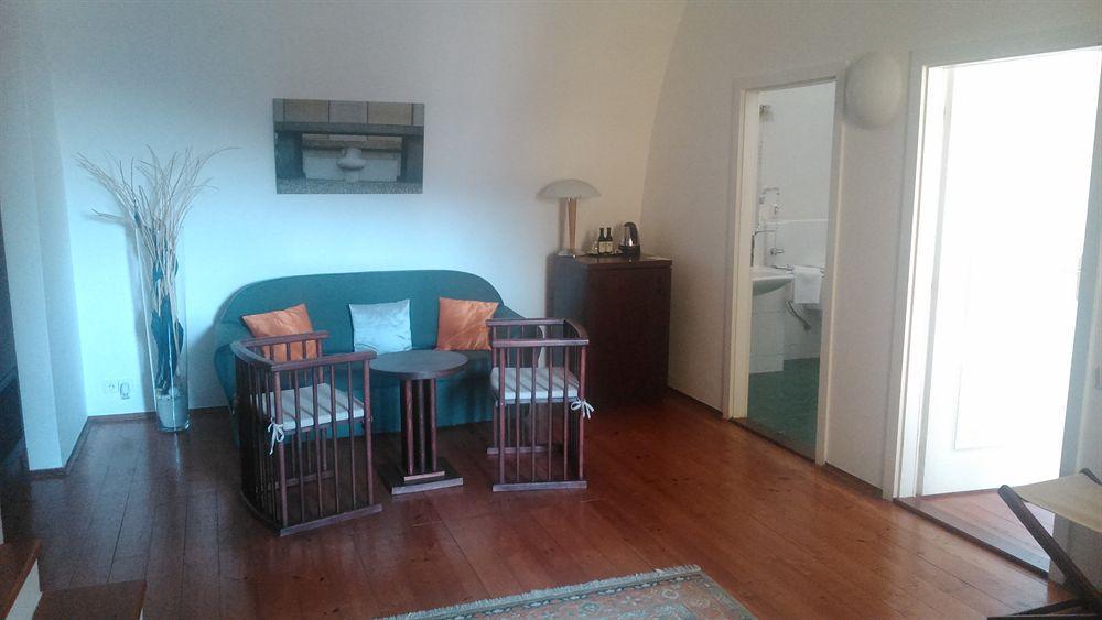 Domus Henrici Hotel Prague Ngoại thất bức ảnh