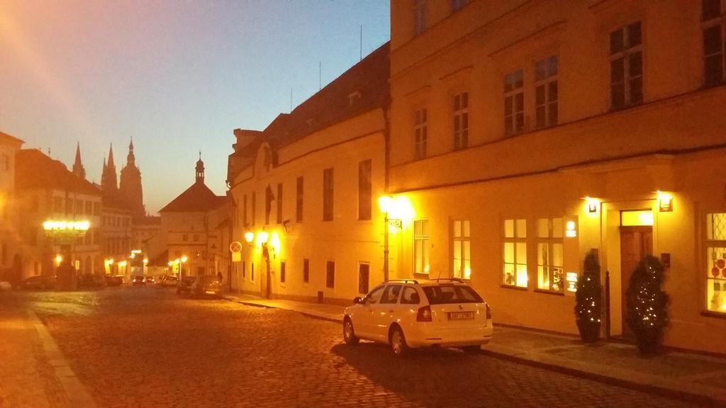Domus Henrici Hotel Prague Ngoại thất bức ảnh
