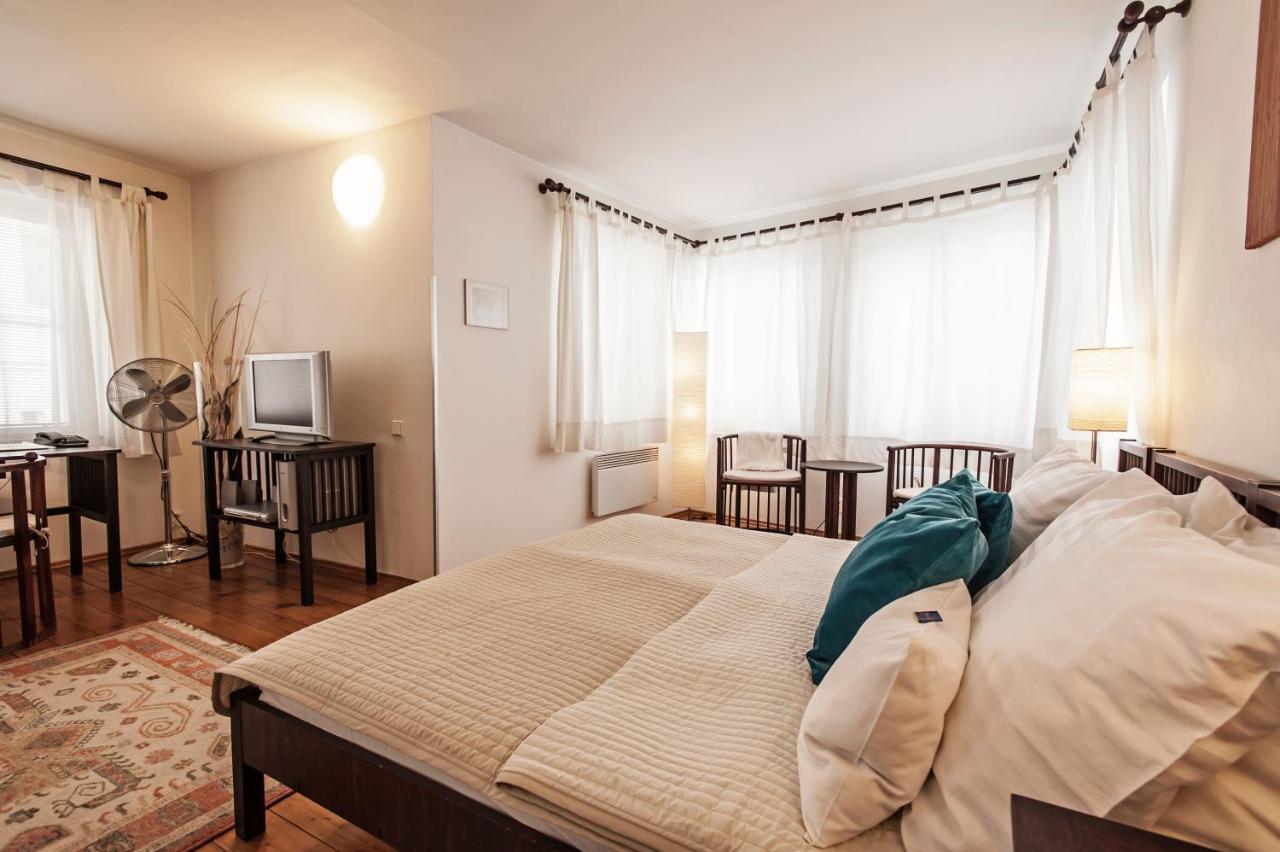 Domus Henrici Hotel Prague Ngoại thất bức ảnh